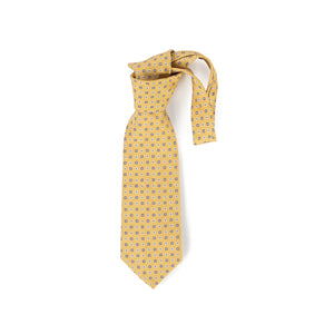 Yellow tie.