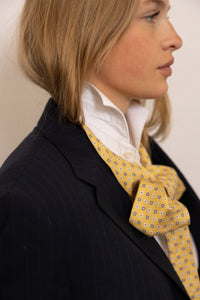 Yellow tie.