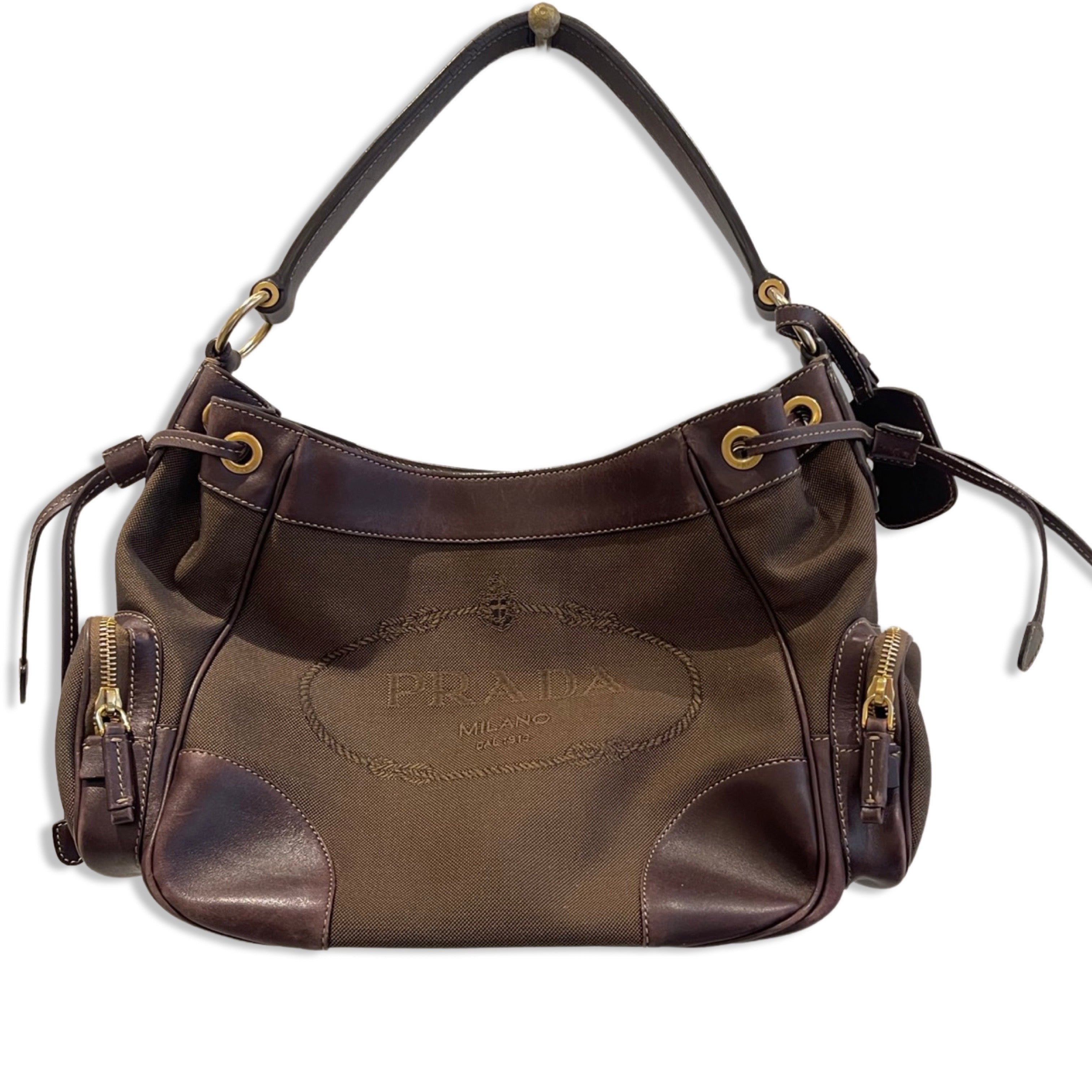 Brown Prada bag DAL 1813.