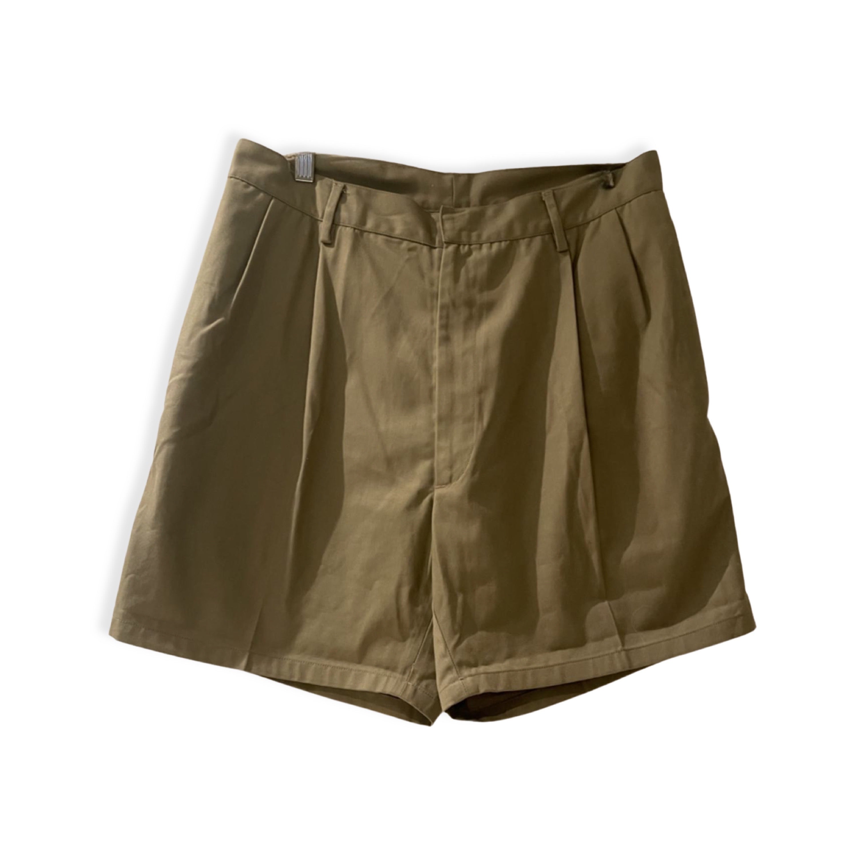 Khaki cotton short.