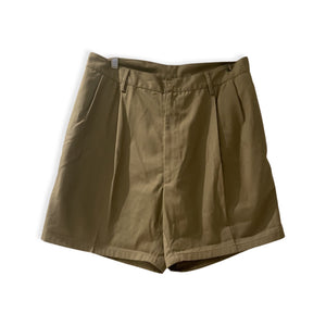 Khaki cotton short.